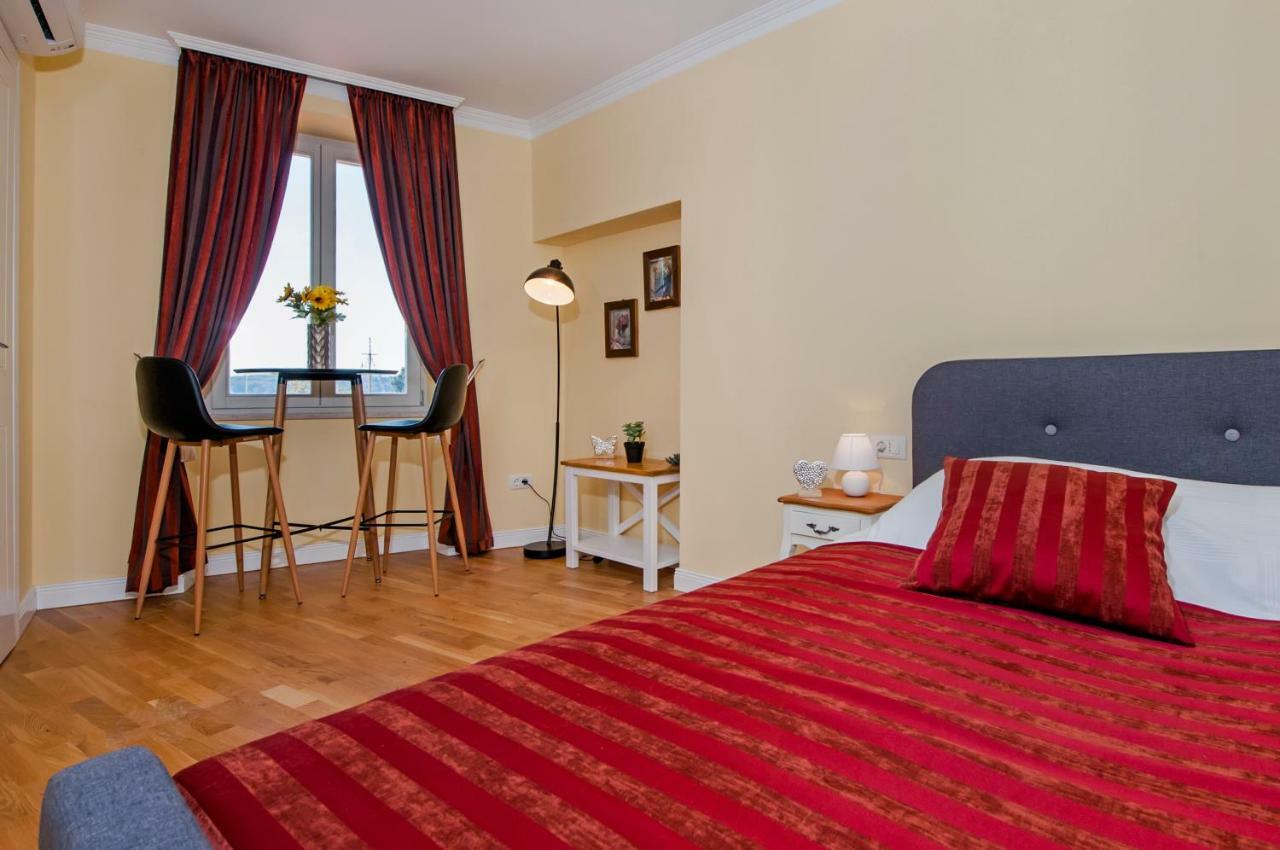 Adriatic Royal Sea View Apartment Rovinj Extérieur photo